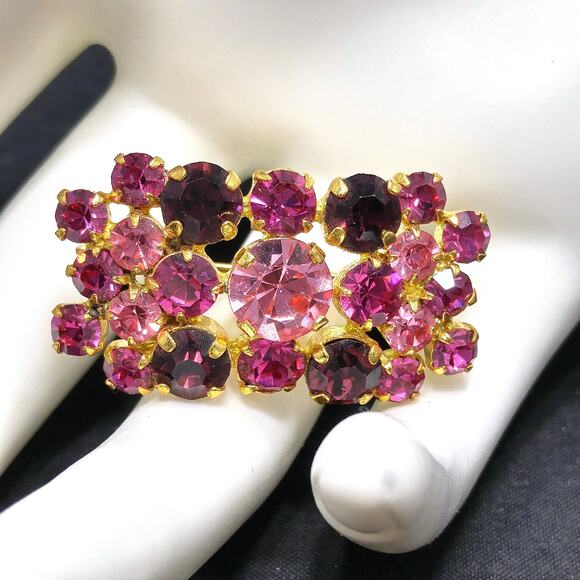 Vintage Pink & Red Rhinestone Rectangle Brooch, Gold Plated, 1960s - Picture 1 of 10